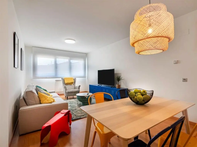 3 Bedrooms Apartment