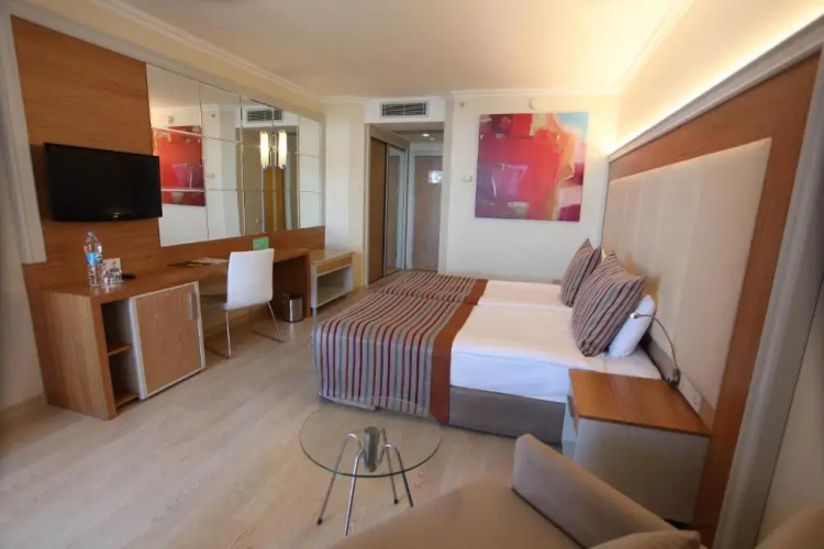 AQI Pegasos Resort