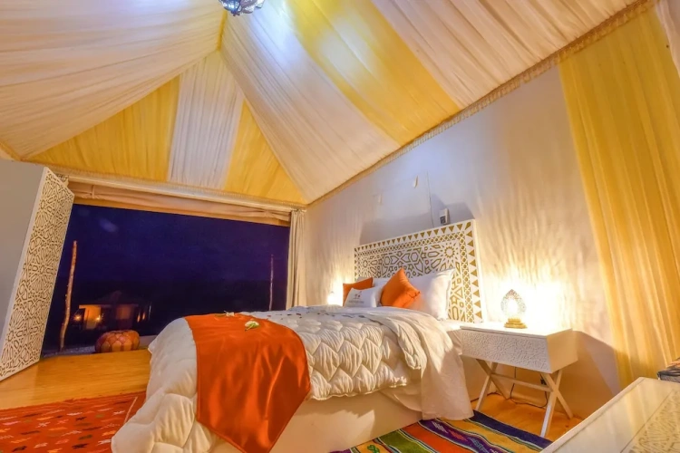 1 Bedroom Luxury Double room with balcony and with mountain view