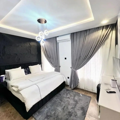 Marcliff Apartments