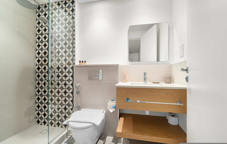 Silkhaus Cozy 2 BR Full Amenities