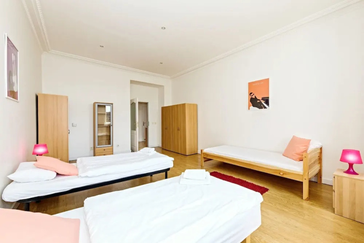 Chill Hill Apartments