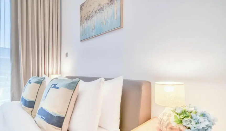 Spacious Azizi Riviera Studio