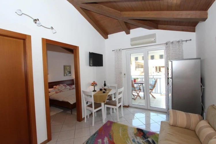1 Bedroom Apartment with balcony