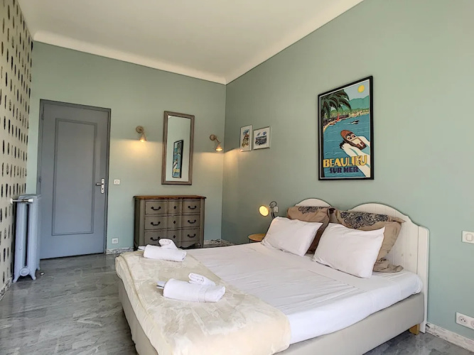 French Riviera Prestige by Nestor&Jeeves