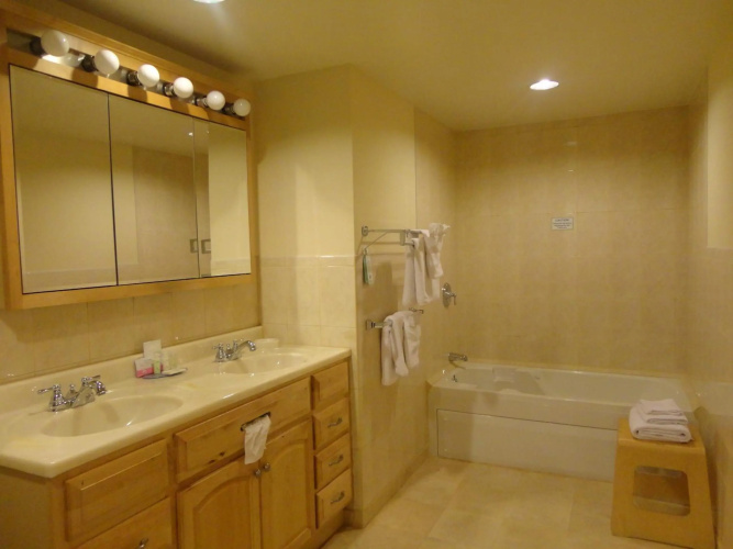 Mikado Hotel (Ex-Best Western) photo 11
