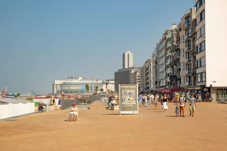 Apartment With Frontal sea View in Ostend
