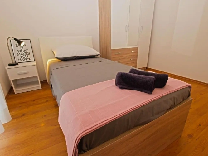 3 Bedrooms Cottage