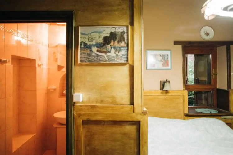 the 1856 house