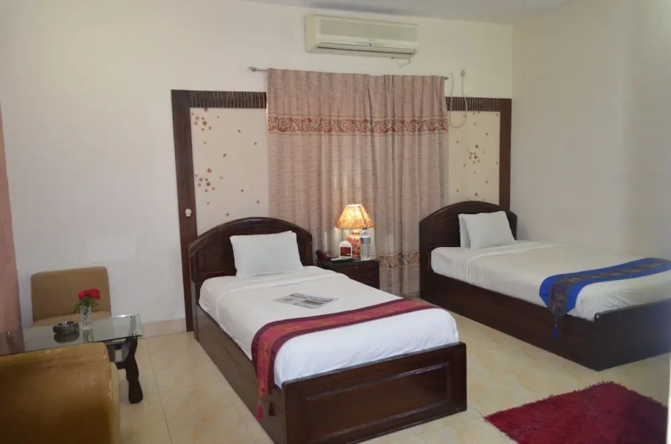 Deluxe Twin room with balcony