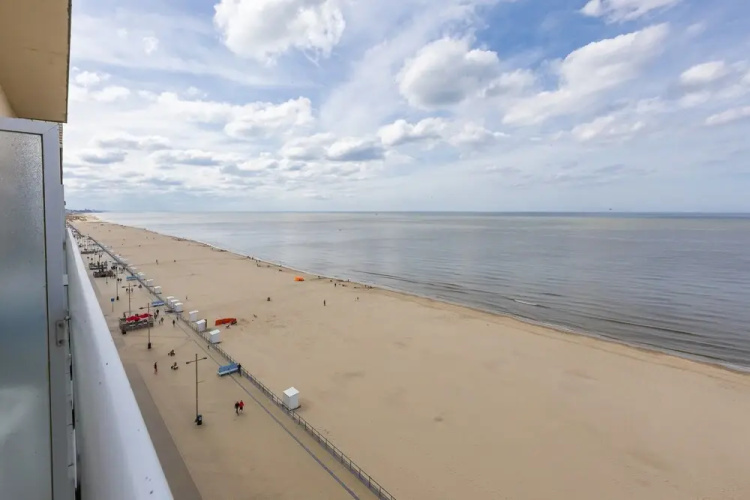 One-bedroom Apartment on the Seafront