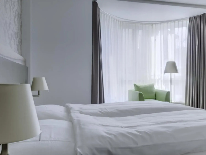 PLATZHIRSCH ZÜRICH - Downtown Boutique Hotel & Sushi Lounge