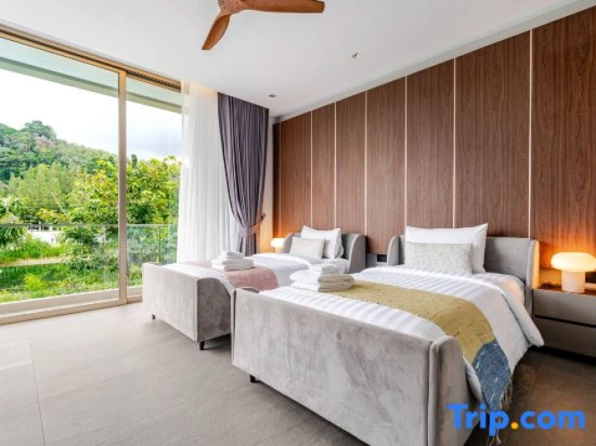 Standard Family room