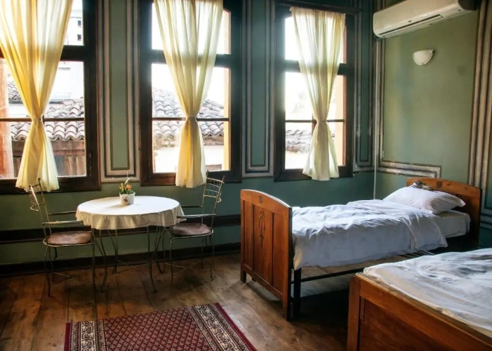 Standard Quadruple room with view