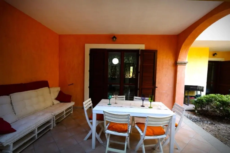 3 Bedrooms Apartment