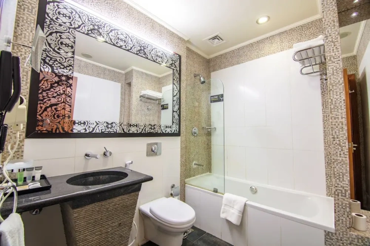 Standard Double room with city view