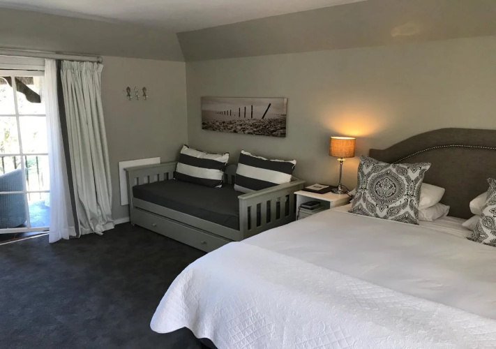Whale Rock Luxury Lodge