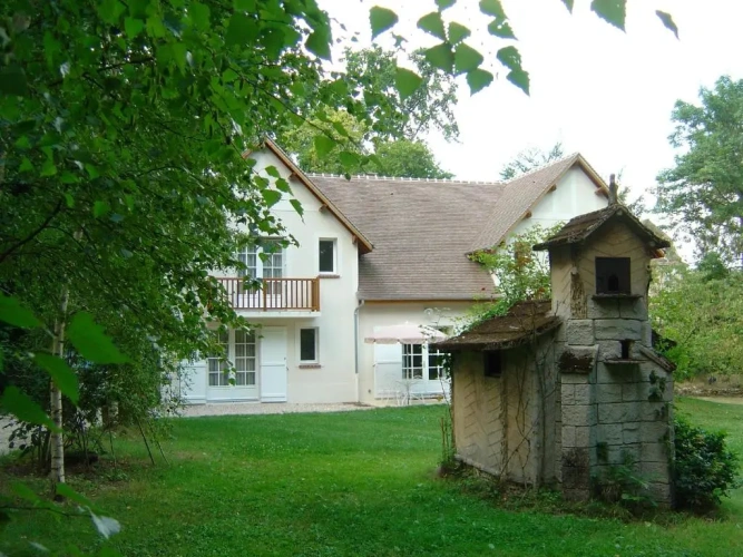 4 Bedrooms Cottage