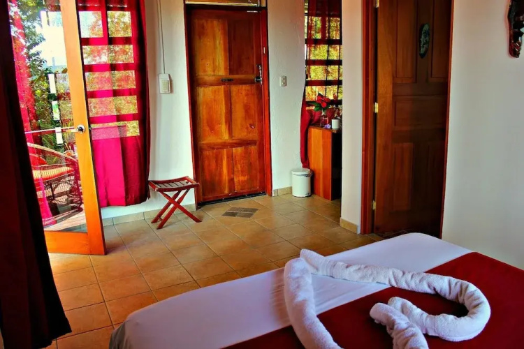 Ceiba Tree Lodge