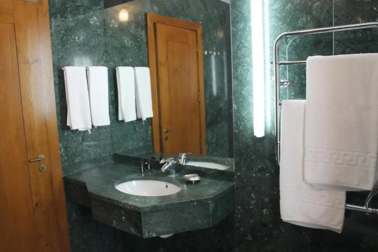 2 Bedrooms Suite
