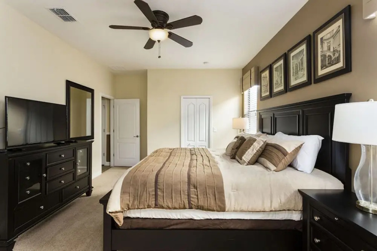 Private Resort Home 1131