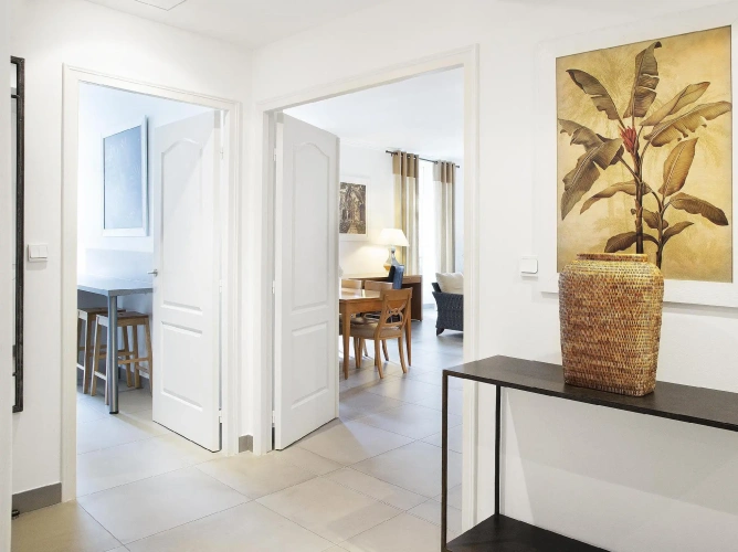 2 Bedrooms Apartment