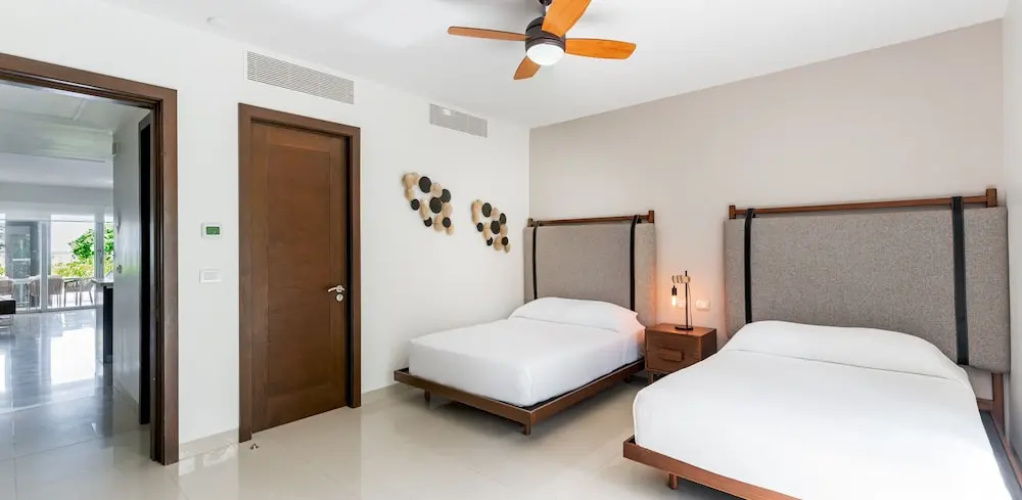 Z Casa Marea 2 Bedroom Condo by Redawning