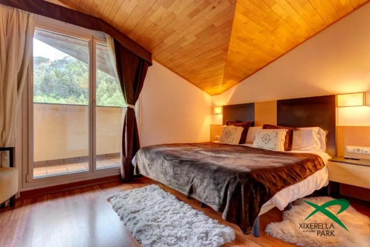 1 Bedroom Twin Apartment with balcony
