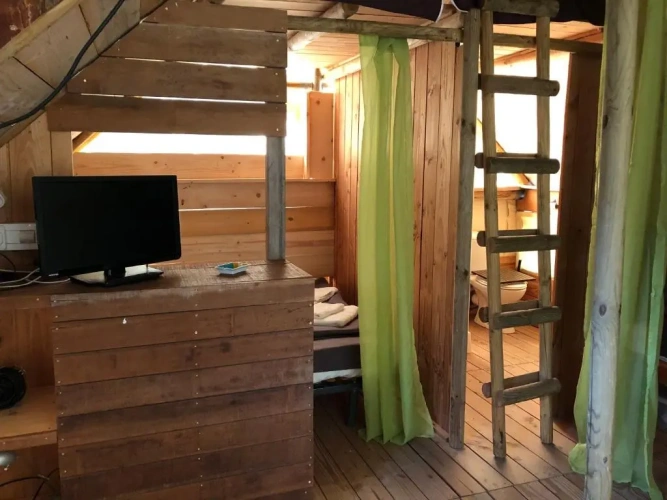 Comfort room