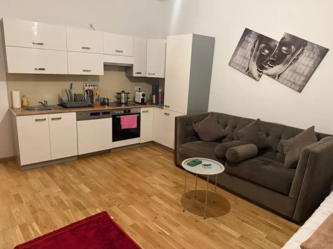 Comfort 1BR Studio Near Matzleinsdorfer