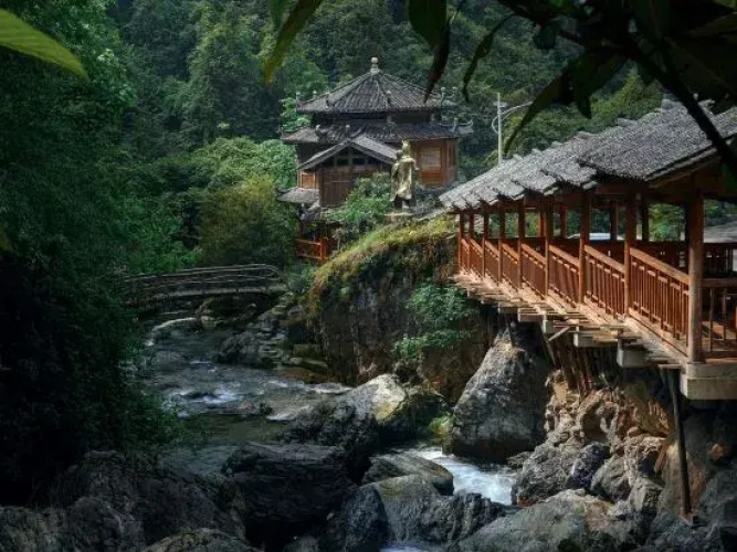 Chunjixia Resort