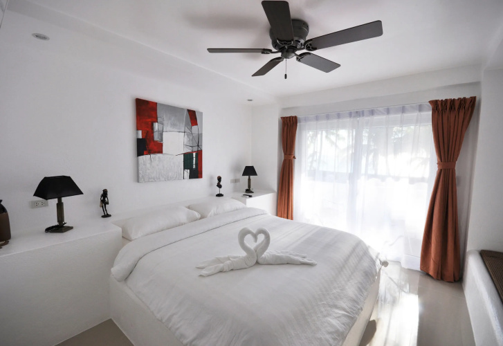 Calypso Beach & Dive Resort
