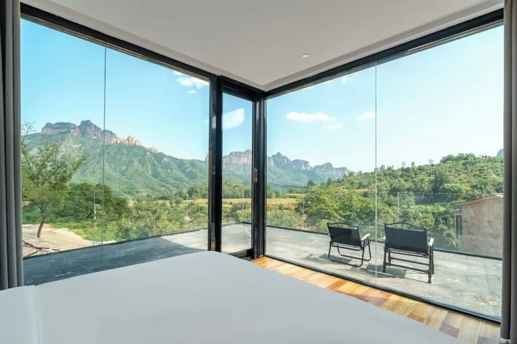 Standard Double room with land view