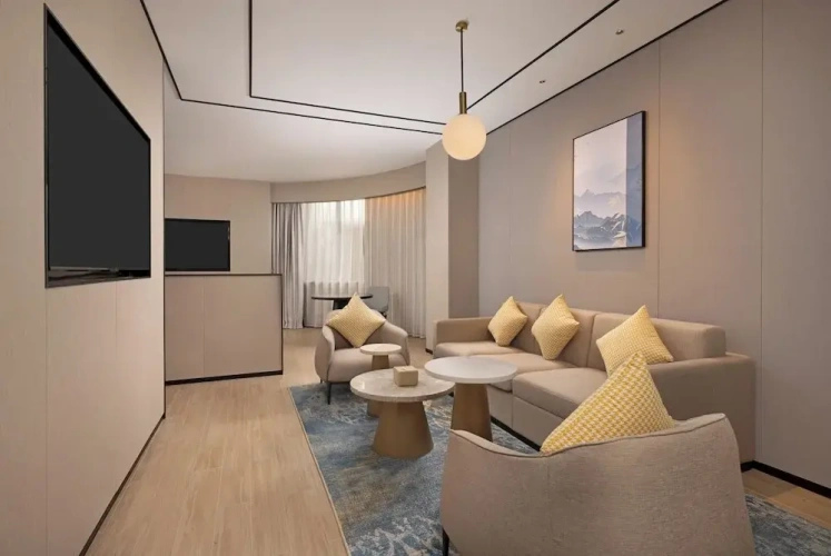 Deluxe Double Suite