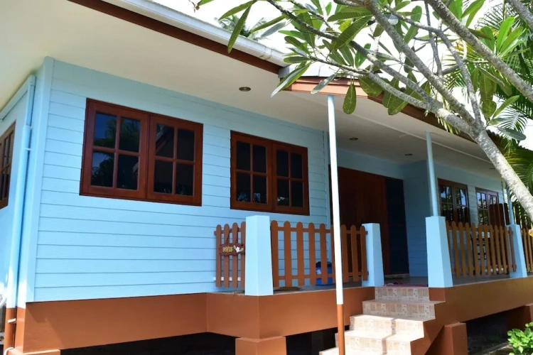 2 Bedrooms Cottage with garden view