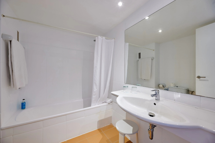 AluaSun Cala Antena – All Inclusive