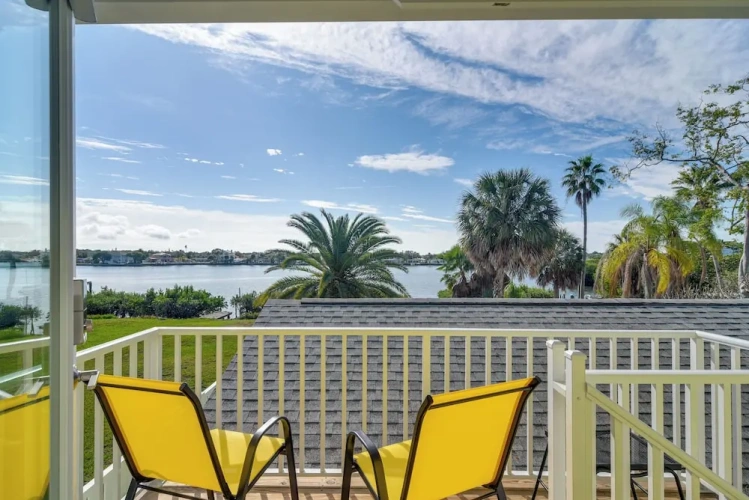 1 Bedroom Apartment with balcony