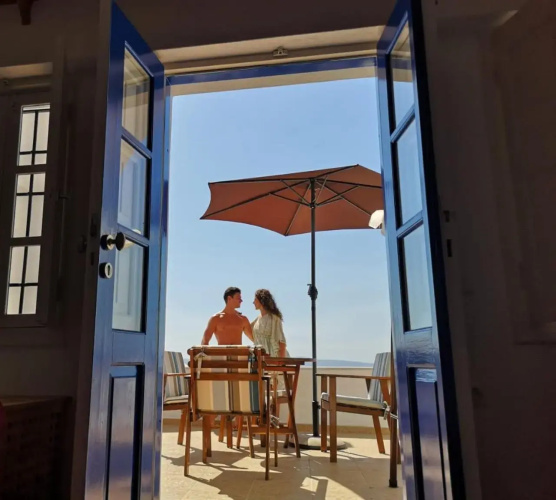 Top Oia