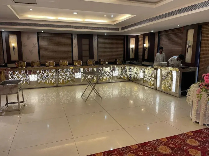 Hotel Paras