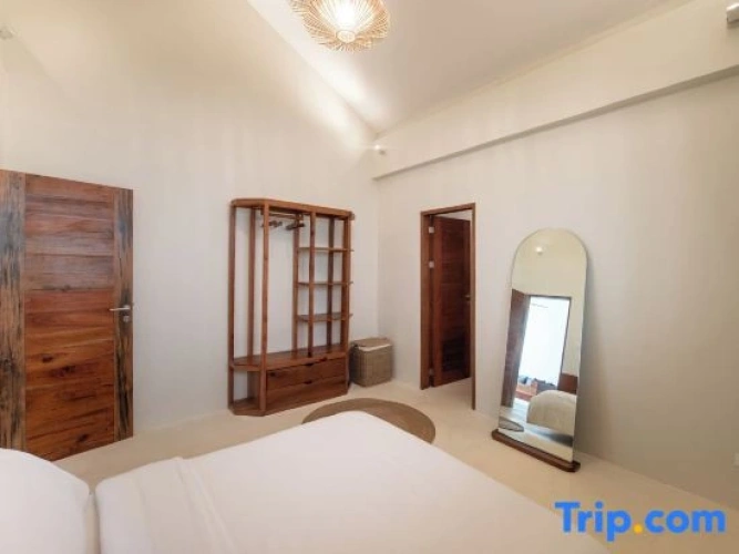4 Bedrooms Presidential Villa