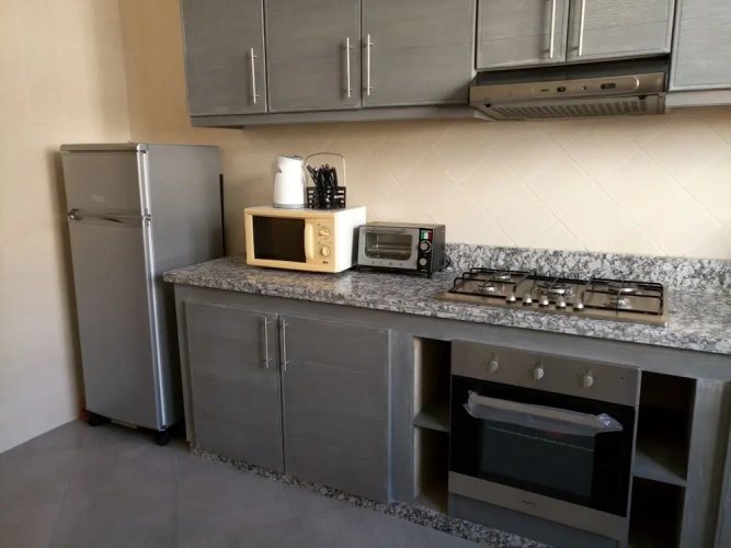 3 Bedrooms Apartment