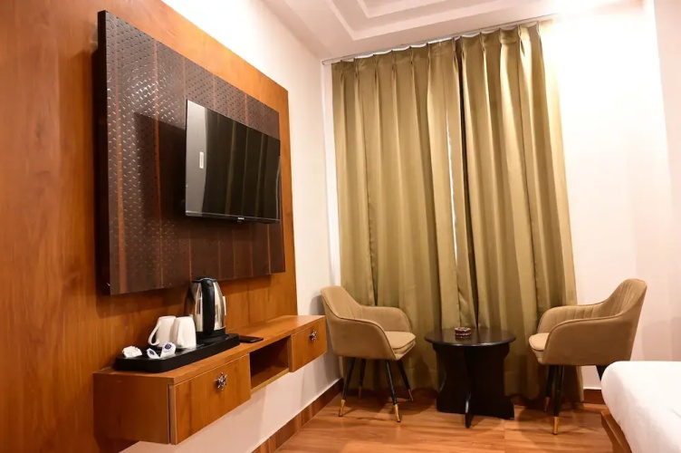 Hotel Royal Suites