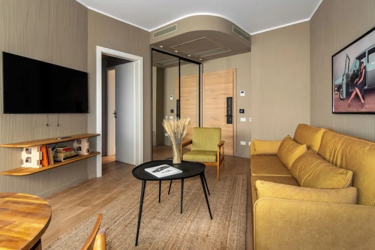 1 Bedroom Apartment