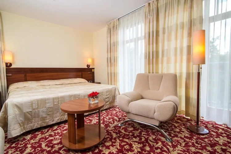 Standard Double room with view