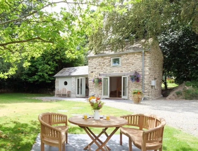 1 Bedroom Premium Cottage with garden view