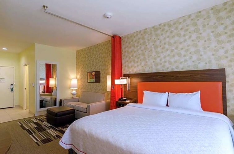 Double Hearing accessible Studio suite