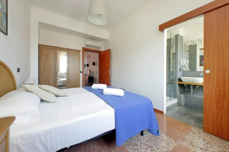 Silvano's Home In Rome