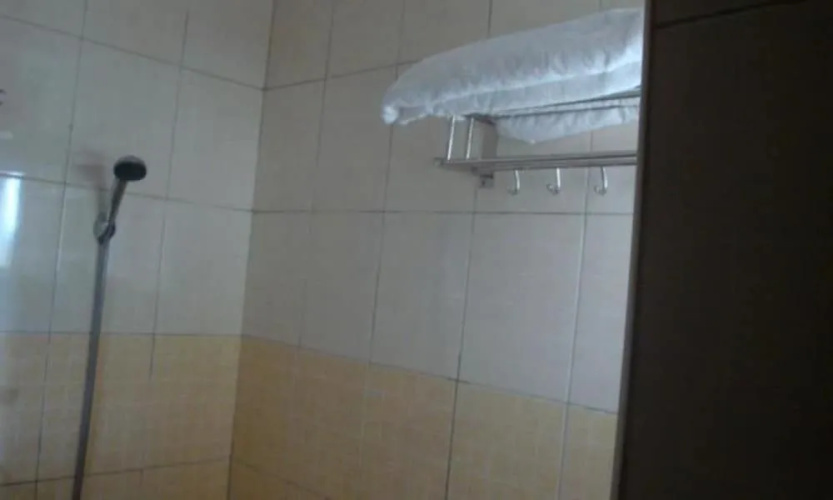 Eastern Route Hotel Kireka