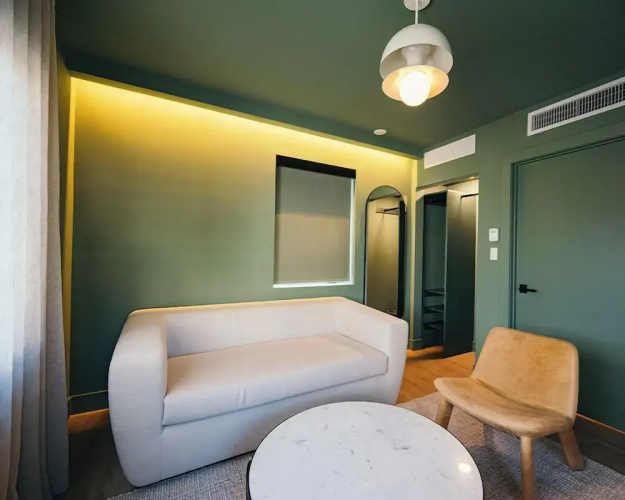 Art Deco Marela Boutique