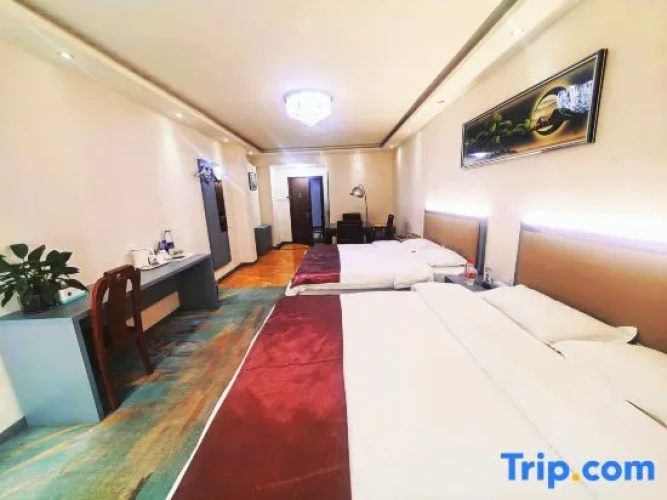 Quadruple Suite with view